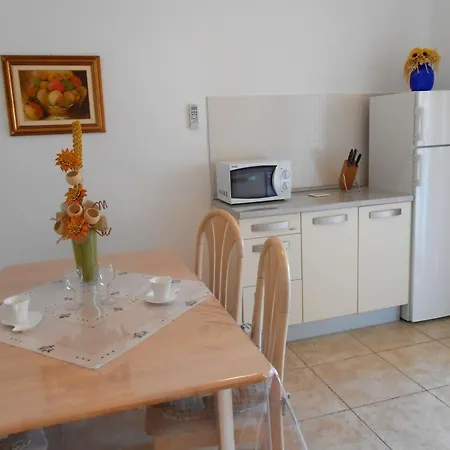 Villa Luma Apartments Labin  Zimmer foto