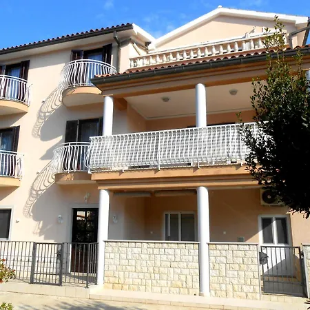 Villa Luma Apartments Labin  Zimmer foto