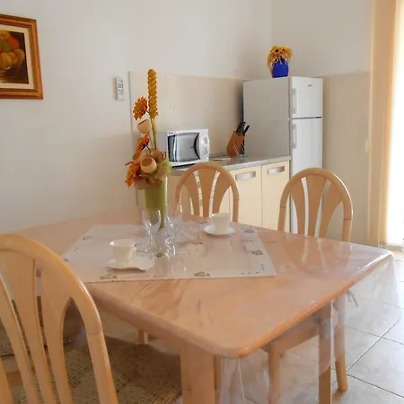 Villa Luma Apartments Labin  Zimmer foto